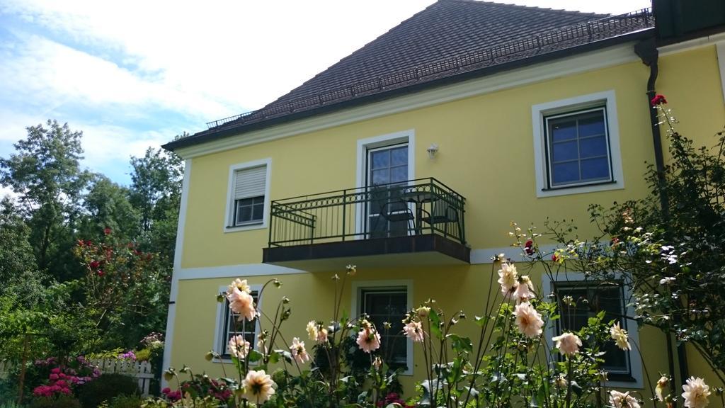 Appartementhof Stadler Pocking  Bagian luar foto